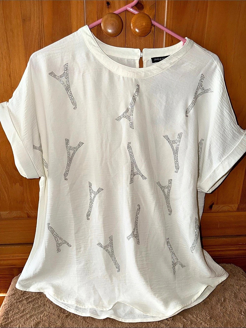 ava & grace Paris Rhinestone Print Top in Off White Size Large NWT